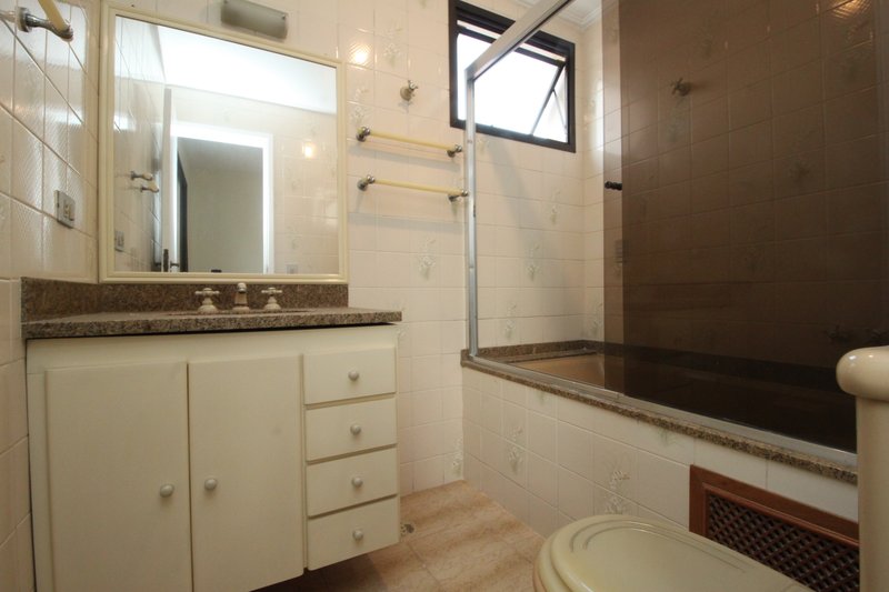 Apartamento para venda com 110m², 03 dormitórios, 03 banheiros sendo 01 suíte e 02 vagas Rua Dom Pero Leitão São Paulo - 