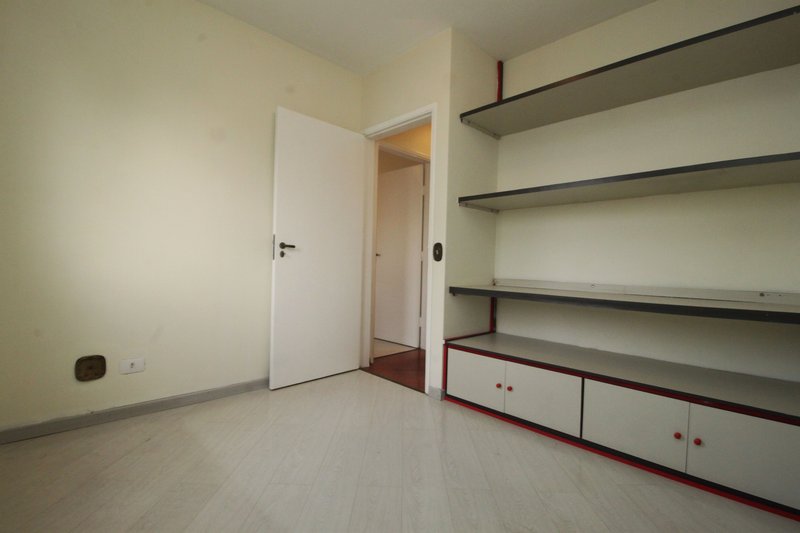 Apartamento para venda com 110m², 03 dormitórios, 03 banheiros sendo 01 suíte e 02 vagas Rua Dom Pero Leitão São Paulo - 