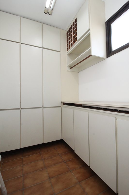 Apartamento para venda com 110m², 03 dormitórios, 03 banheiros sendo 01 suíte e 02 vagas Rua Dom Pero Leitão São Paulo - 