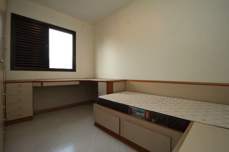 Apartamento para venda com 110m², 03 dormitórios, 03 banheiros sendo 01 suíte e 02 vagas Rua Dom Pero Leitão São Paulo - 