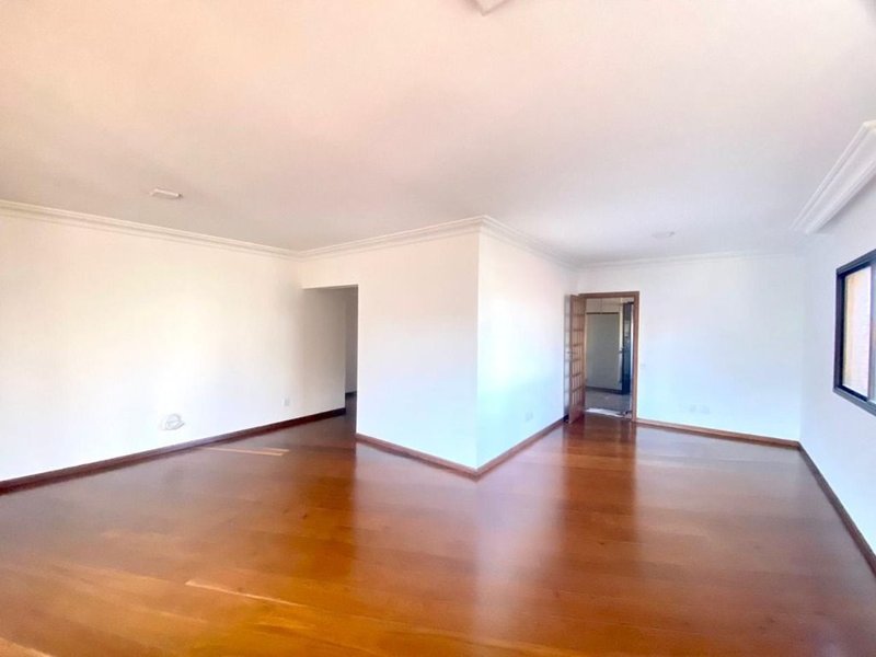 Apartamento no Ipiranga 4 dorm 2 suítes 3 vagas Rua Cipriano Barata São Paulo - 