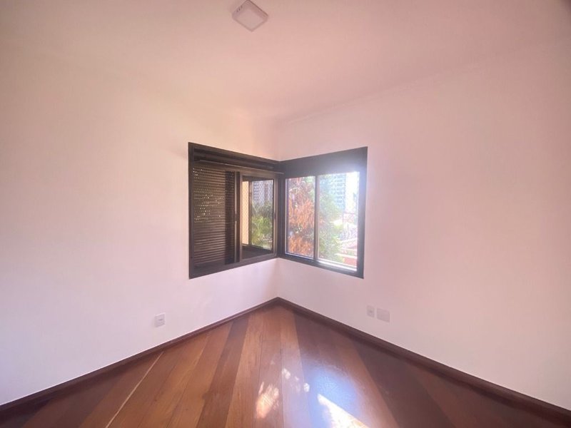 Apartamento no Ipiranga 4 dorm 2 suítes 3 vagas Rua Cipriano Barata São Paulo - 