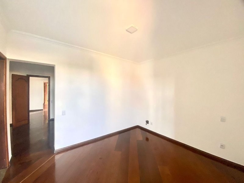Apartamento no Ipiranga 4 dorm 2 suítes 3 vagas Rua Cipriano Barata São Paulo - 