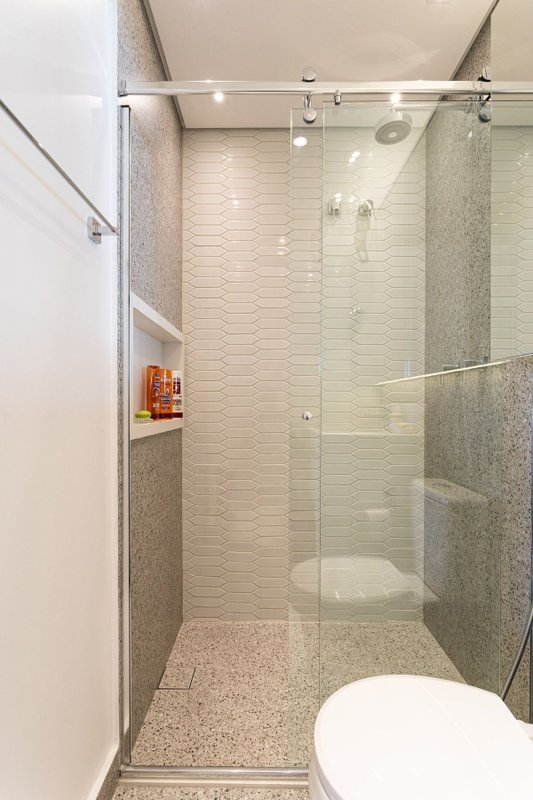 Apartamento com 2 Quartos para alugar, 60m² - Pinheiros Rua João Moura São Paulo - 