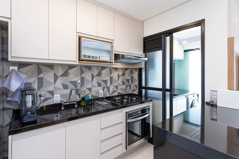 Apartamento com 2 Quartos para alugar, 60m² - Pinheiros Rua João Moura São Paulo - 