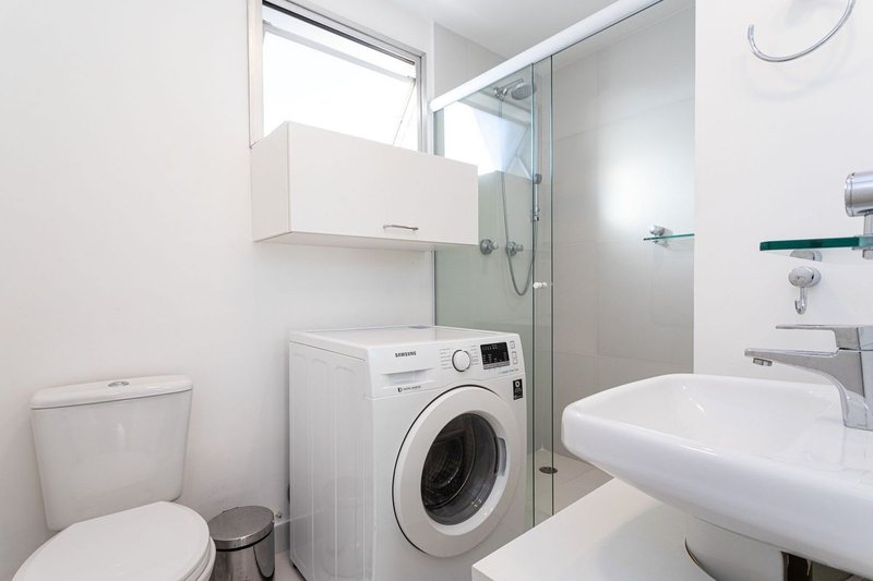 Apartamento para aluguel possui 43 metros quadrados com 1 quarto Rua Balthazar da Veiga São Paulo - 