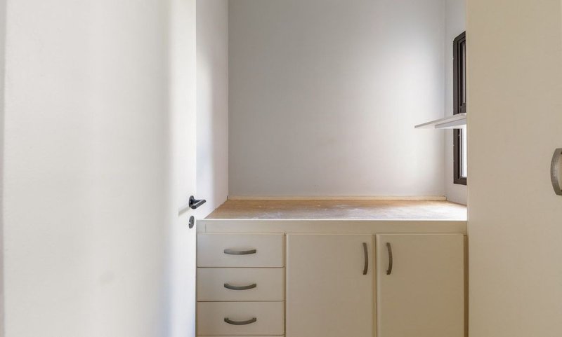 Apartamento de 183m², 3 quartos em Vila Nova Conceição Rua Bueno Brandão São Paulo - 