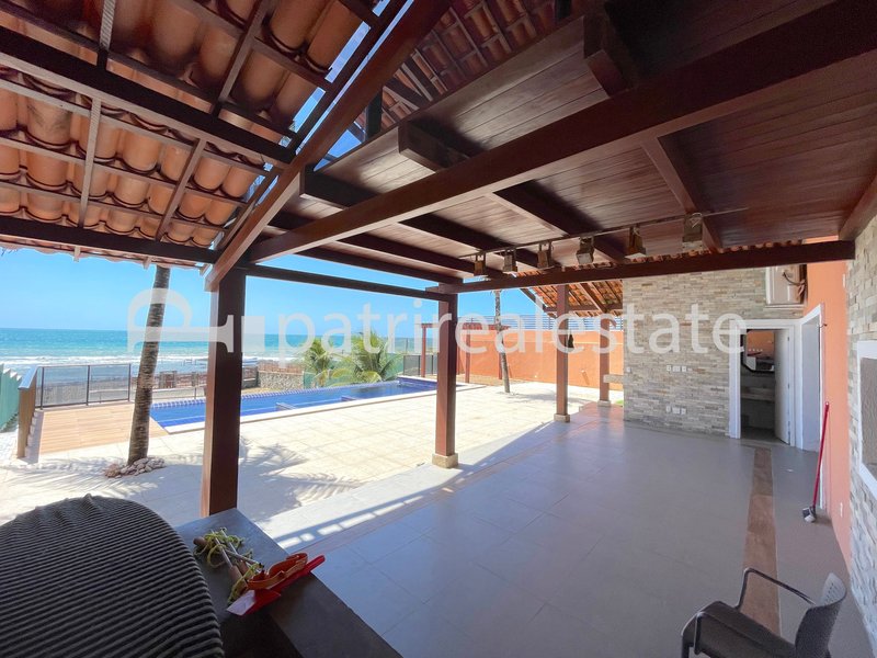 Casa com piscina pé na areia de 210 m² e terreno de 1275 m² 4 suites 5 wc 8 vagas Taiba CE - SAO GONCALO DO AMARANTE - 