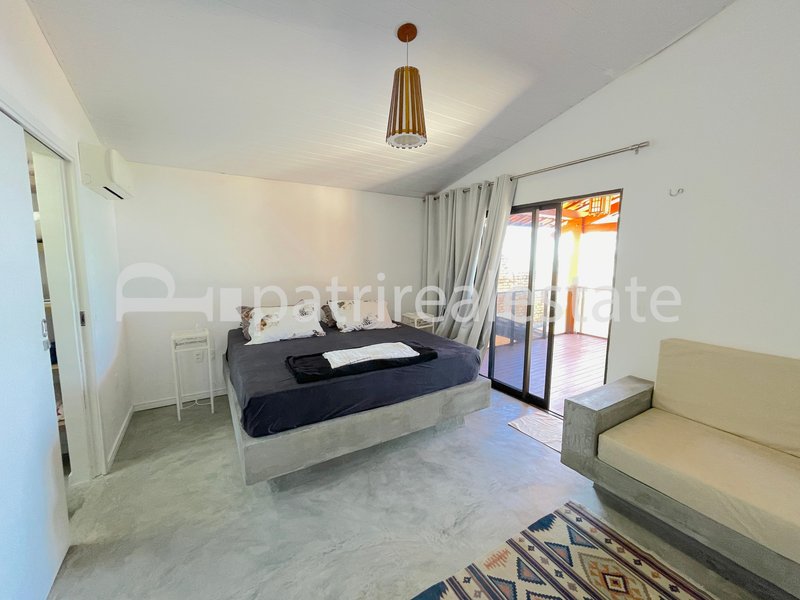 Casa com piscina pé na areia de 210 m² e terreno de 1275 m² 4 suites 5 wc 8 vagas Taiba CE - SAO GONCALO DO AMARANTE - 