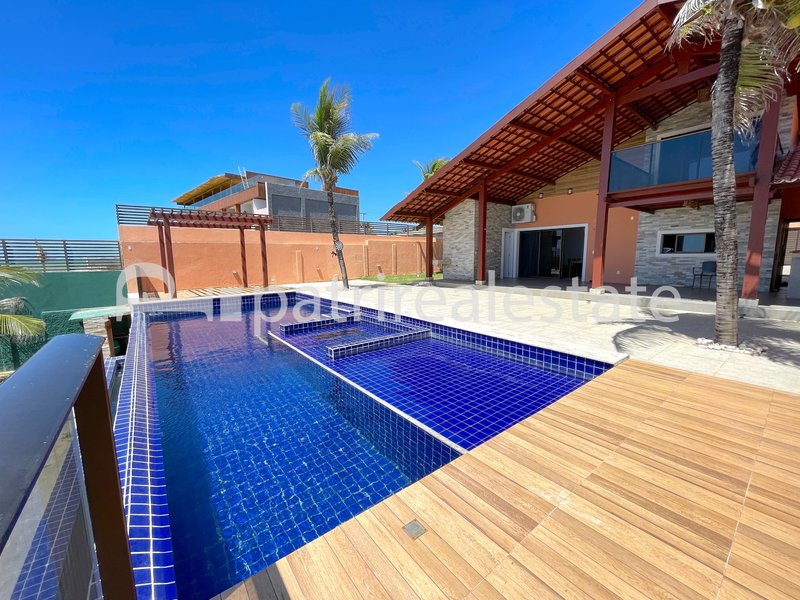 Casa com piscina pé na areia de 210 m² e terreno de 1275 m² 4 suites 5 wc 8 vagas Taiba CE - SAO GONCALO DO AMARANTE - 