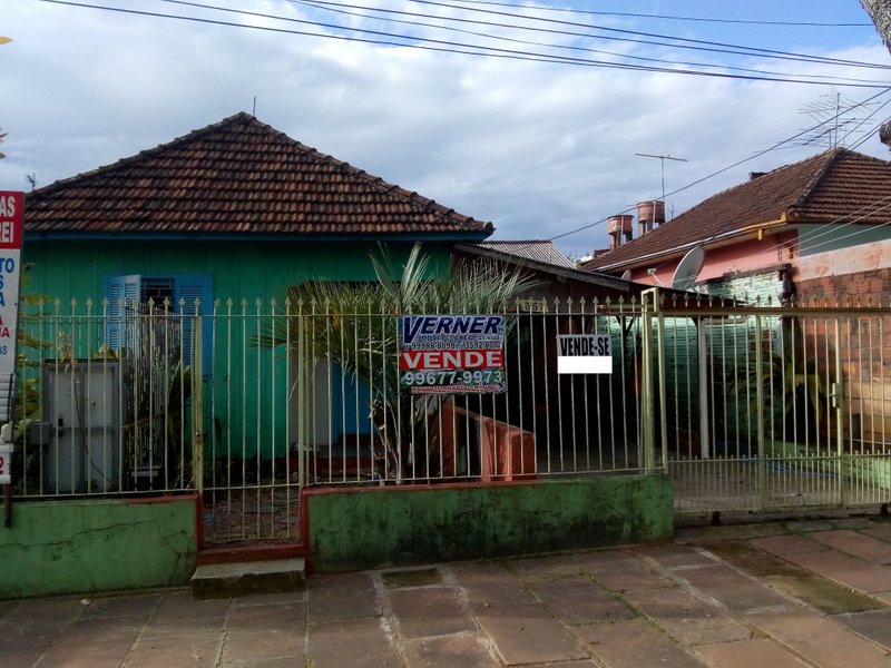 Duas Casa - ( Investimento!!!) - Bairro Cristo Rei/SL Rua Anchieta São Leopoldo - 