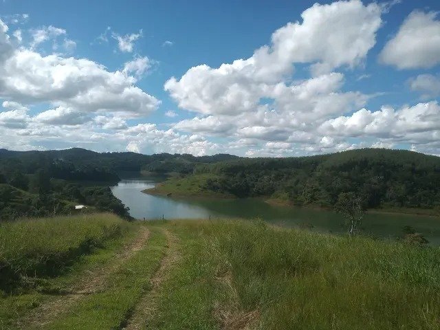 SÍTIO COM 3.8 HECTARES NA REPRESA DE SANTA BRANCA/SÃO PAULO - SANTA BRANCA - 