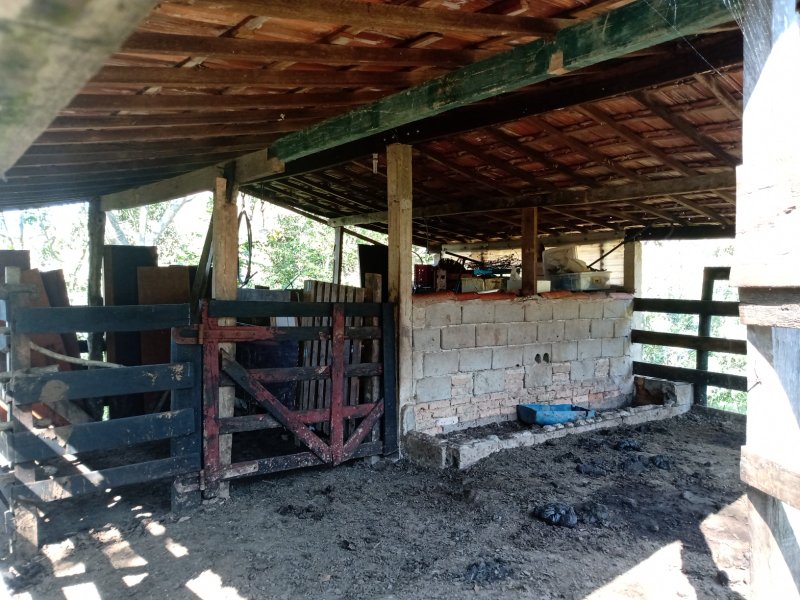 SÍTIO COM 2.68 ALQUEIRES EM SÃO JOSÉ DOS CAMPOS/SÃO PAULO - São José dos Campos - 