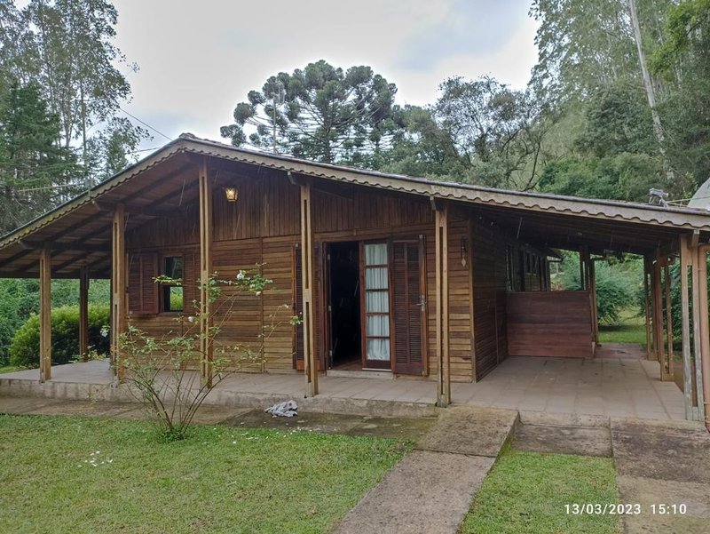SÍTIO COM 9 ALQUEIRES EM CAMPOS DO JORDÃO/SÃO PAULO - Campos do Jordão - 