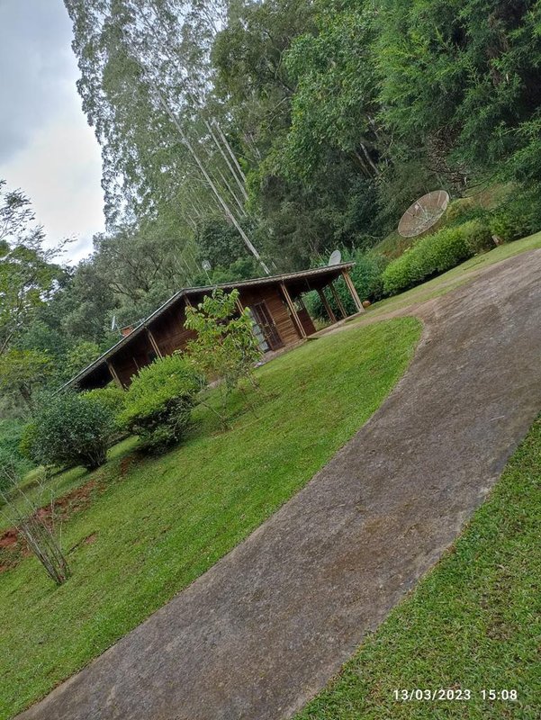 SÍTIO COM 9 ALQUEIRES EM CAMPOS DO JORDÃO/SÃO PAULO - Campos do Jordão - 
