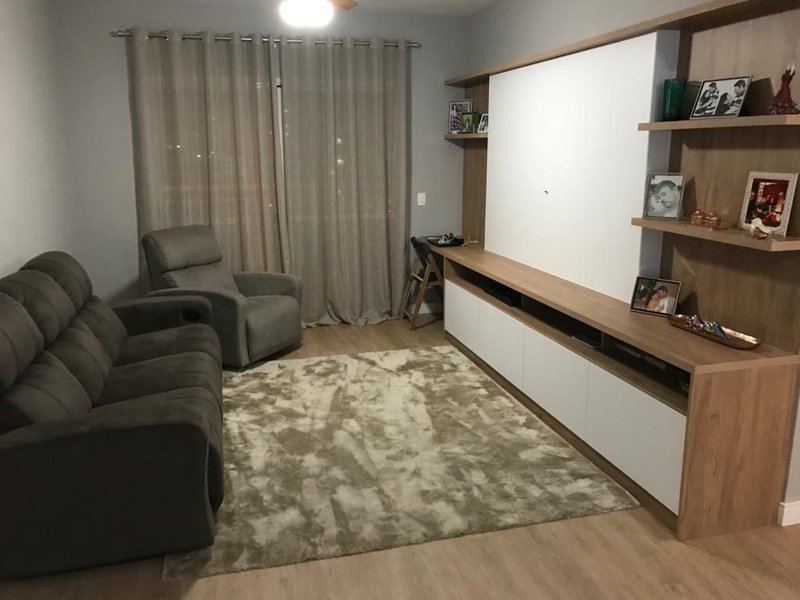 Apartamento com 103m² com 3 dormitórios sendo uma suíte e 2 vagas -SP  São Paulo - 