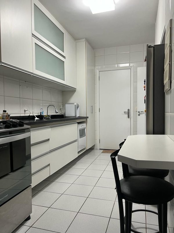 Apartamento com 103m² com 3 dormitórios sendo uma suíte e 2 vagas -SP  São Paulo - 