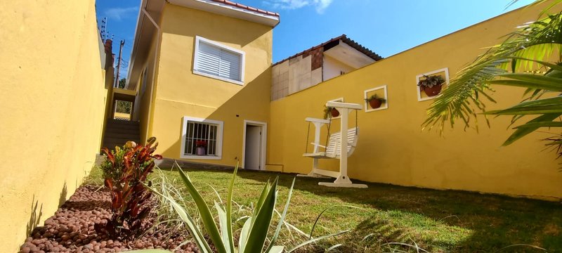 Linda casa na Rua Joanópolis em Santo André - Santo André - 