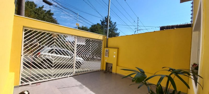 Linda casa na Rua Joanópolis em Santo André - Santo André - 