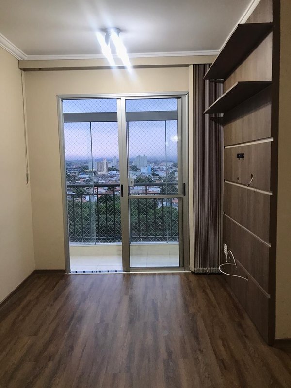 Apartamento à venda, três quartos, armários planejas, Jardim Augusta, São José dos Campos/ Rua Roma São José dos Campos - 