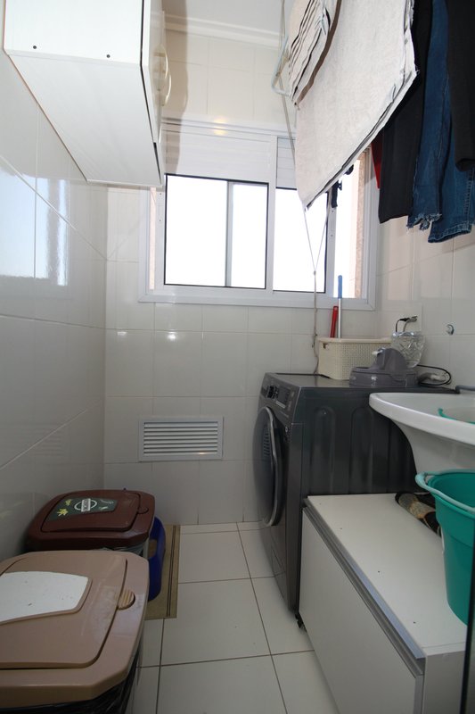 Apartamento para venda com 60m², 02 dormitórios, 01 banheiro e 01 vaga de garagem Rua Salvador Pedroso São Paulo - 