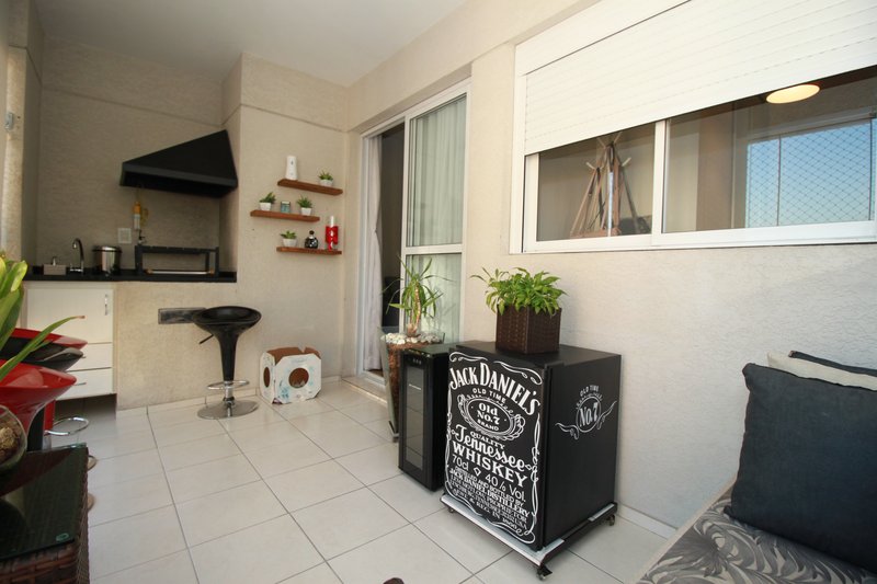 Apartamento para venda com 60m², 02 dormitórios, 01 banheiro e 01 vaga de garagem Rua Salvador Pedroso São Paulo - 