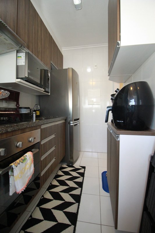 Apartamento para venda com 60m², 02 dormitórios, 01 banheiro e 01 vaga de garagem Rua Salvador Pedroso São Paulo - 