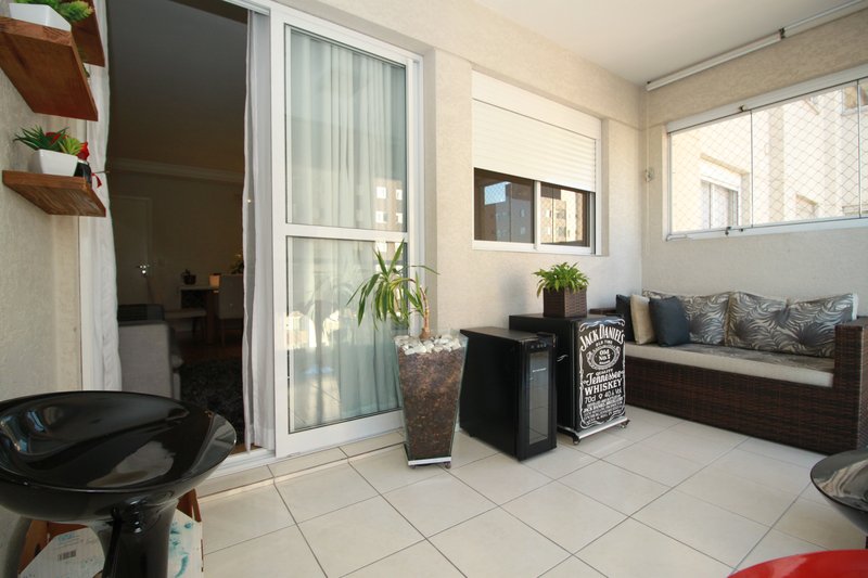 Apartamento para venda com 60m², 02 dormitórios, 01 banheiro e 01 vaga de garagem Rua Salvador Pedroso São Paulo - 