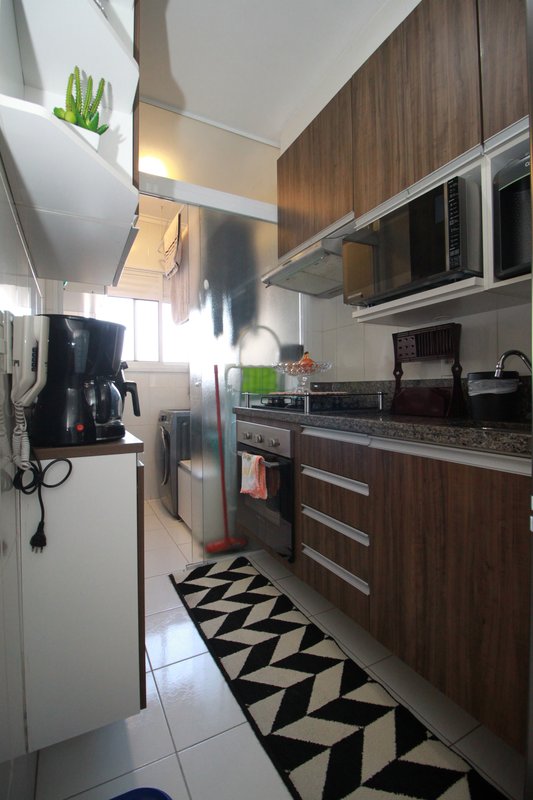 Apartamento para venda com 60m², 02 dormitórios, 01 banheiro e 01 vaga de garagem Rua Salvador Pedroso São Paulo - 