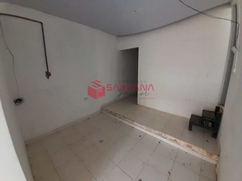Galpão com 80m² para locação com escritório. (INDISPONÍVEL) Rua Luiz C da Silva Lauro de Freitas - 