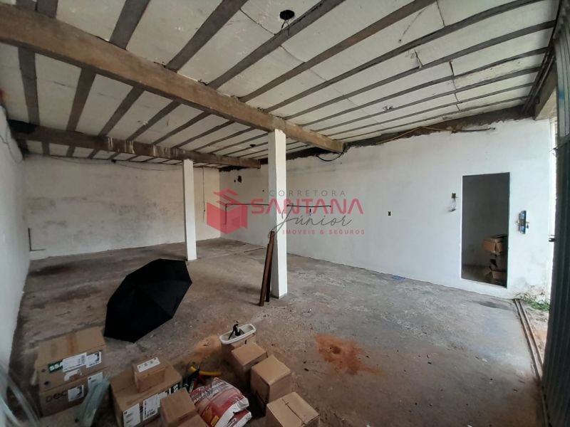 Galpão com 80m² para locação com escritório. (INDISPONÍVEL) Rua Luiz C da Silva Lauro de Freitas - 