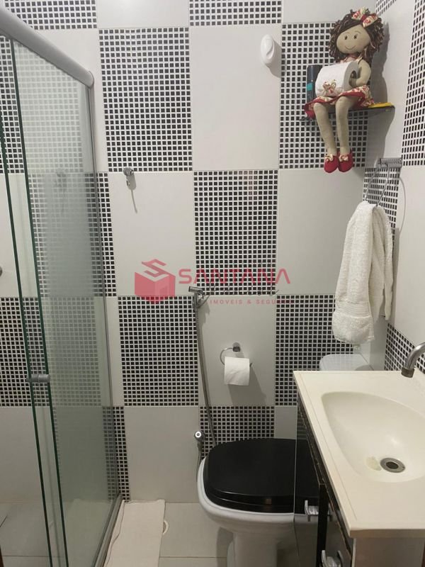 Casa 2 dormitórios 1 suíte 126m² 1 vaga Recreio Ipitanga Lauro de Freitas/BA (INDISPONÍVEL Rua Luiz C da Silva Lauro de Freitas - 