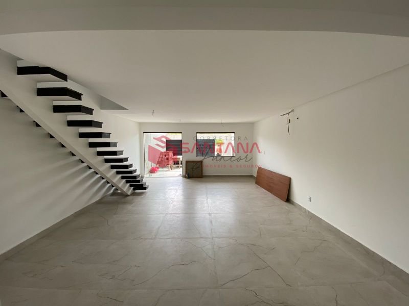 Casa com 137m², 3 suítes em Praia do Flamengo. (INDISPONÍVEL) Rua Engenheiro Adozindo Magalhães Salvador - 