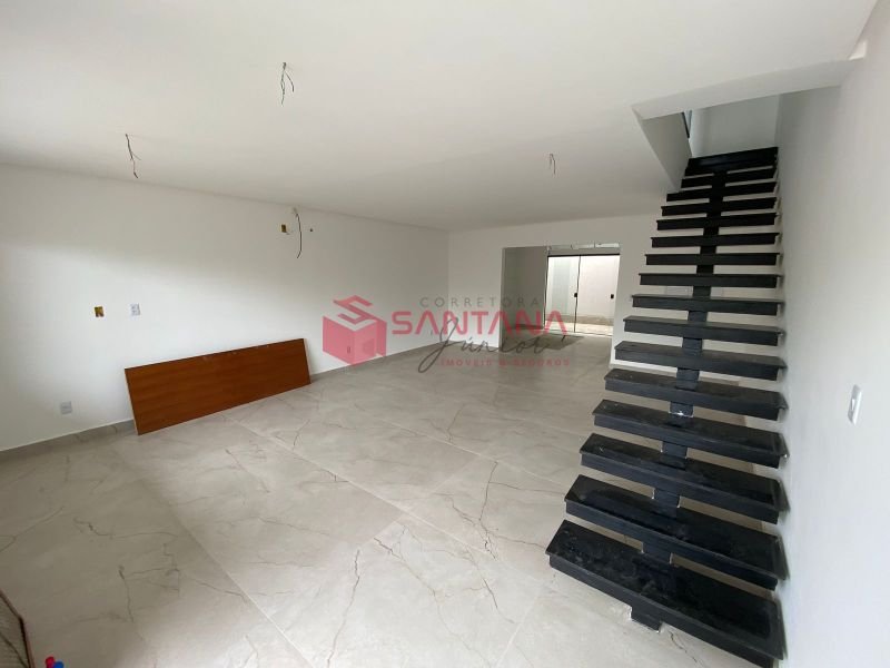 Casa com 137m², 3 suítes em Praia do Flamengo. (INDISPONÍVEL) Rua Engenheiro Adozindo Magalhães Salvador - 