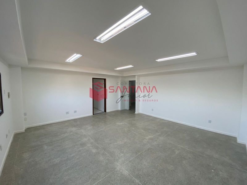 Comercial/Industrial 42m² Pitangueiras Lauro de Freitas/BA (INDISPONÍVEL) Avenida Luiz Tarquínio Pontes Lauro de Freitas - 