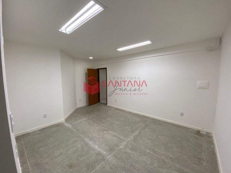 Sala no Mag Empresarial em Pitangueiras. (INDISPONÍVEL) Avenida Luiz Tarquínio Pontes Lauro de Freitas - 