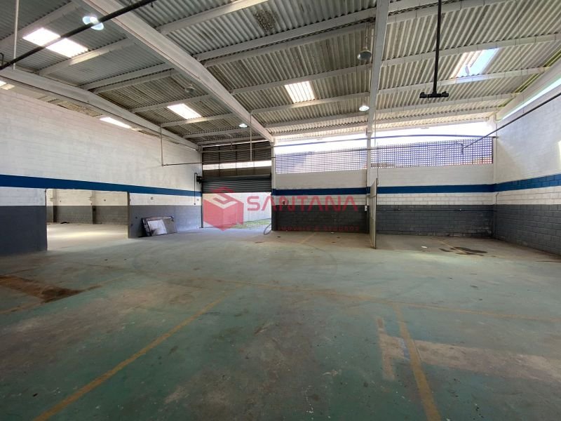 Galpão de 270m² para locação em Vilas do Atlântico.  (INDISPONÍVEL) Rua Leonardo R da Silva Lauro de Freitas - 