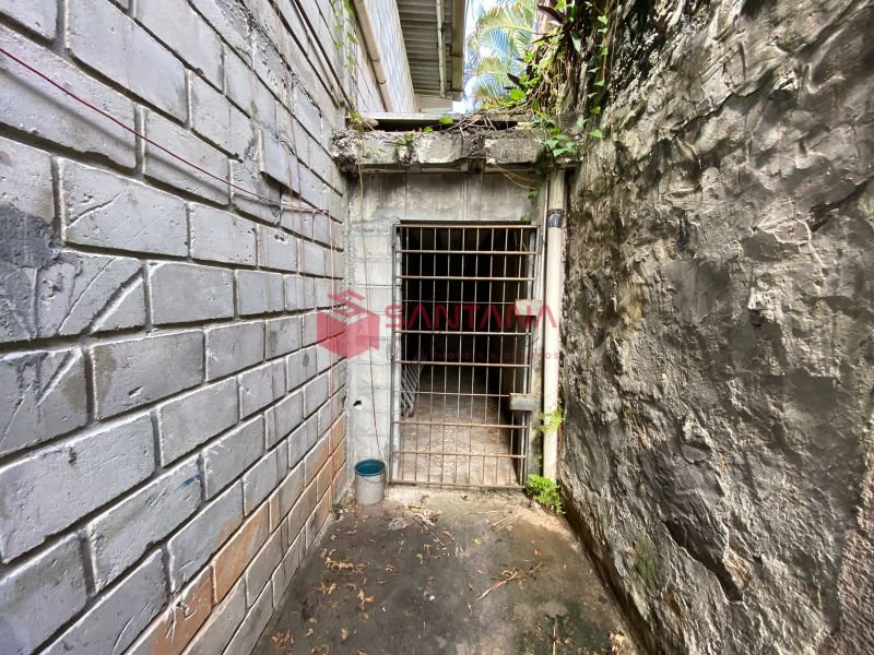 Galpão de 270m² para locação em Vilas do Atlântico.  (INDISPONÍVEL) Rua Leonardo R da Silva Lauro de Freitas - 