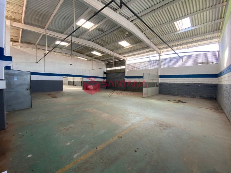 Galpão de 270m² para locação em Vilas do Atlântico.  (INDISPONÍVEL) Rua Leonardo R da Silva Lauro de Freitas - 
