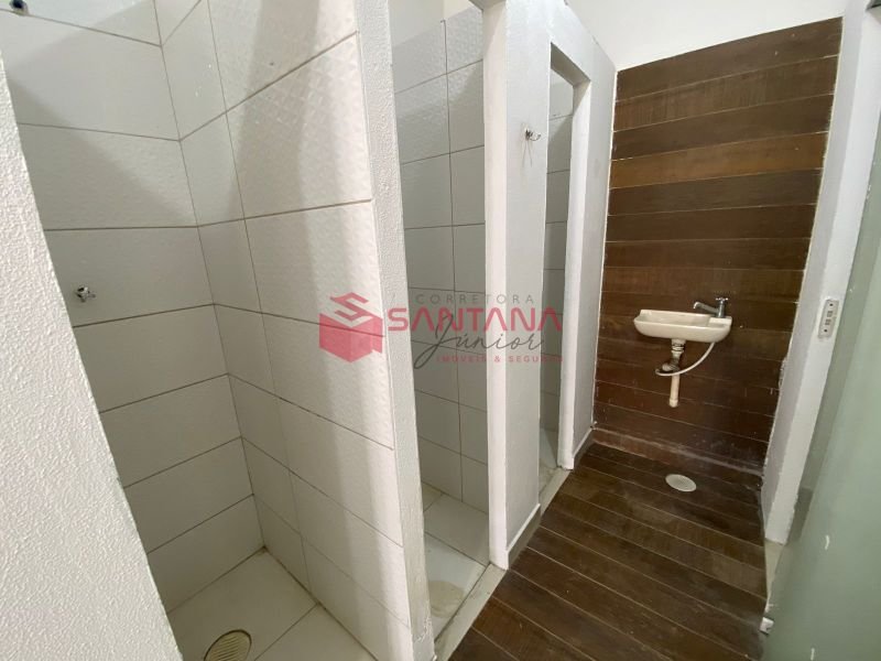 Galpão de 270m² para locação em Vilas do Atlântico.  (INDISPONÍVEL) Rua Leonardo R da Silva Lauro de Freitas - 