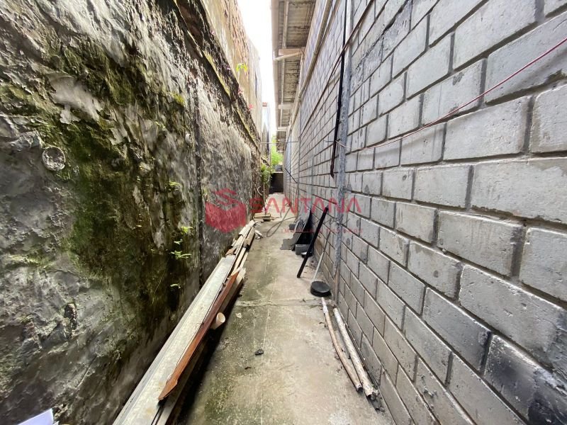 Galpão de 270m² para locação em Vilas do Atlântico.  (INDISPONÍVEL) Rua Leonardo R da Silva Lauro de Freitas - 