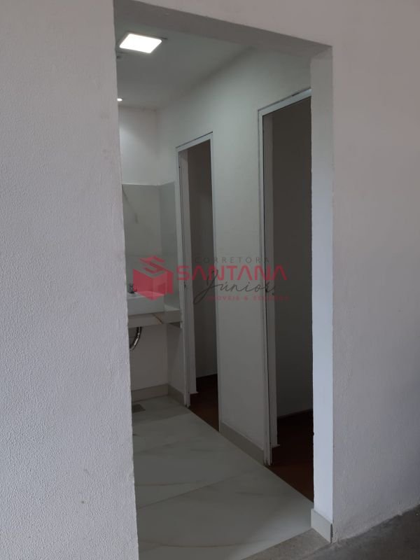 Galpão 3532m² para locação, frente de rua em Vilas do Atlântico.  (INDISPONÍVEL) Rua Leonardo R da Silva Lauro de Freitas - 