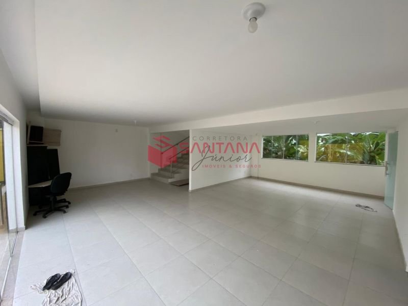 Prédio comercial para locação em Lauro de Freitas. (INDISPONÍVEL) Rua da Alegria Lauro de Freitas - 