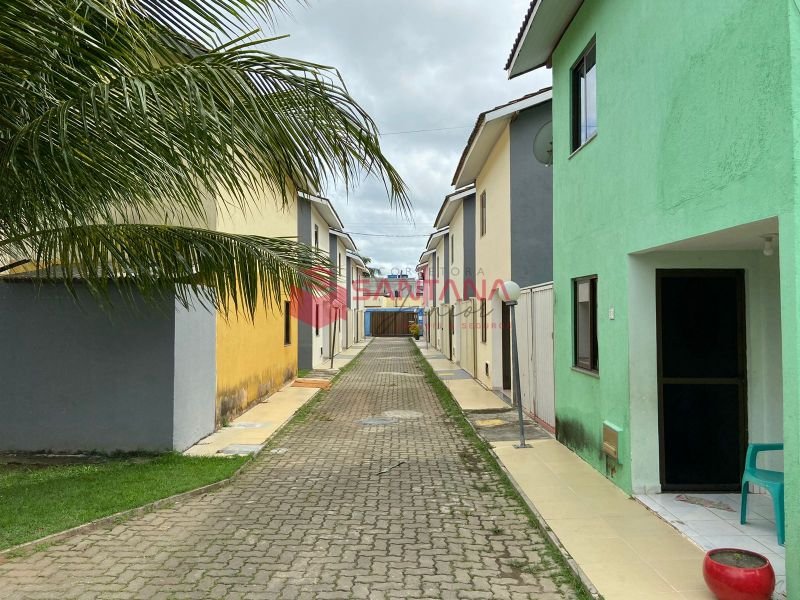 Casa duplex em Abrantes com 2 suítes  (INDISPONÍVEL) Rua Guaraema Camaçari - 