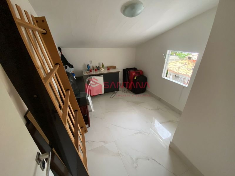Casa para locação e venda com 5/4 em Vilas do Atlântico. (INDISPONÍVEL) Avenida Praia de Guarapari Lauro de Freitas - 