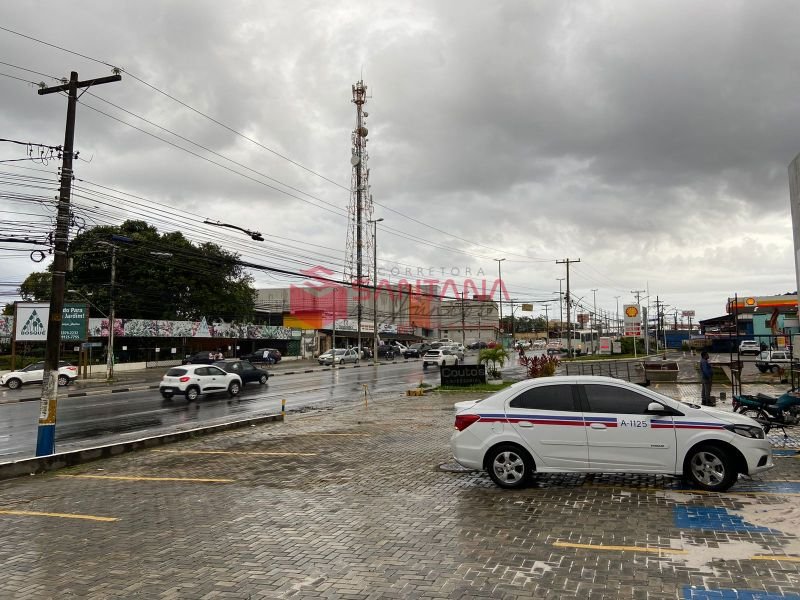 Loja de frente para a Estrada do Coco. (INDISPONÍVEL) Avenida Santos Dumont Lauro de Freitas - 