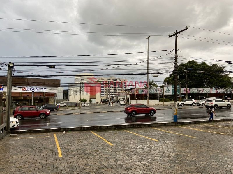 Loja de frente para a Estrada do Coco. (INDISPONÍVEL) Avenida Santos Dumont Lauro de Freitas - 