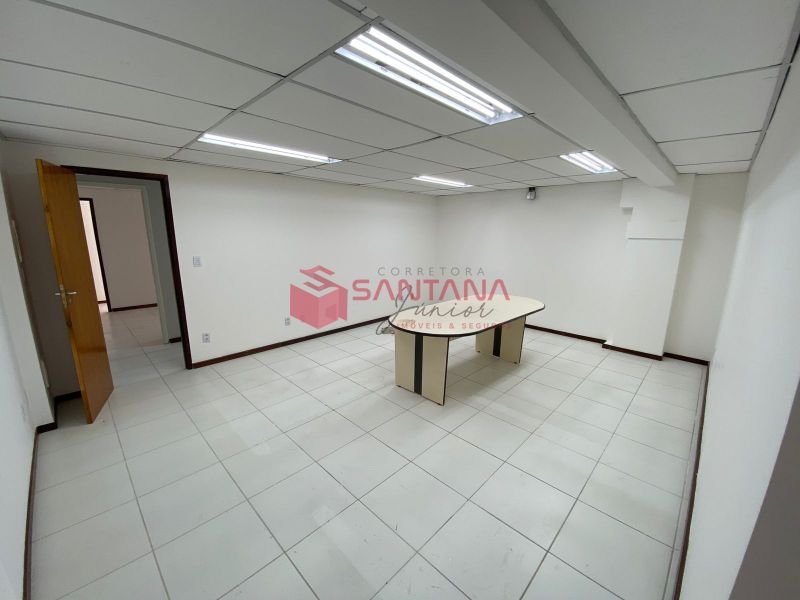 Comercial/Industrial 60m² Pitangueiras Lauro de Freitas/BA (INDISPONÍVEL) Avenida Luiz Tarquínio Pontes Lauro de Freitas - 