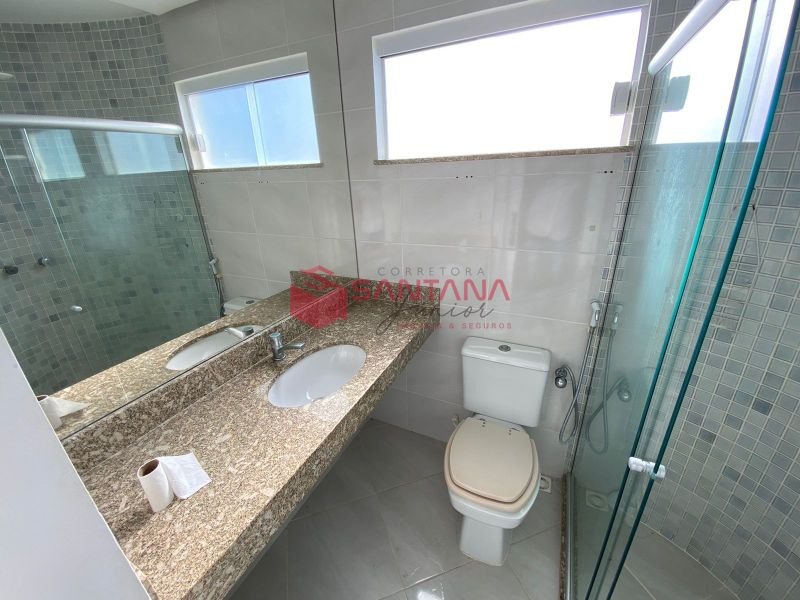 Casa em condomínio 3 três suítes, na Priscila Dutra. (INDISPONÍVEL) Rua Priscila B Dutra Lauro de Freitas - 