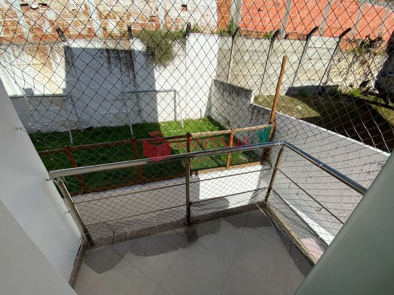 Casa em condomínio 3 três suítes, na Priscila Dutra. (INDISPONÍVEL) Rua Priscila B Dutra Lauro de Freitas - 